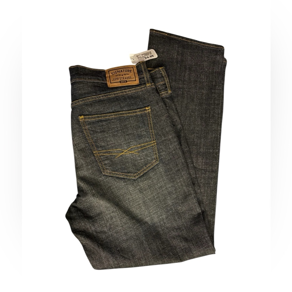 Levi's Men's Dark Straight Jeans with Yellow Stitching